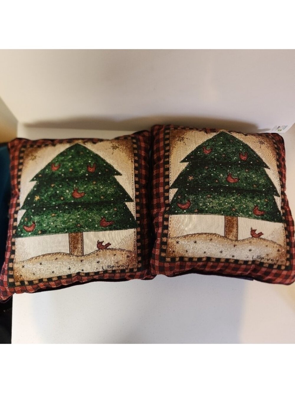 L Spivey Tapestry Throw Pillows Set Of 2 Christmas Tree Red Cardinal 14" Square - Picture 8 of 8